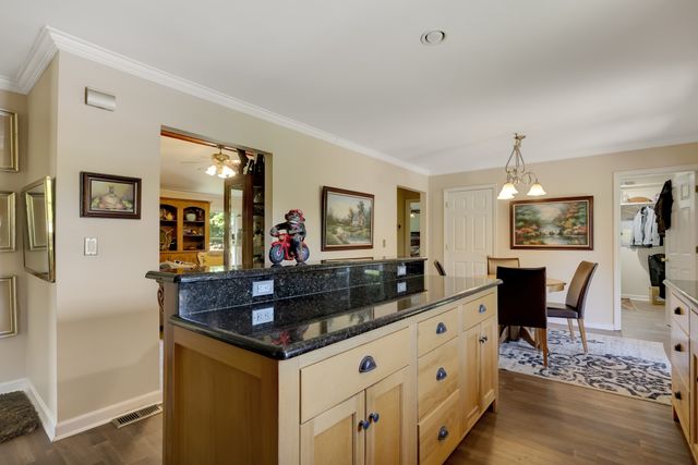2740 Critz Ln, Thompsons Station, TN 37179