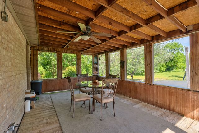 2740 Critz Ln, Thompsons Station, TN 37179