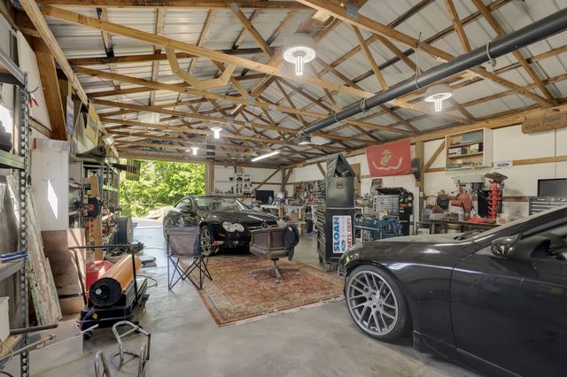 2740 Critz Ln, Thompsons Station, TN 37179