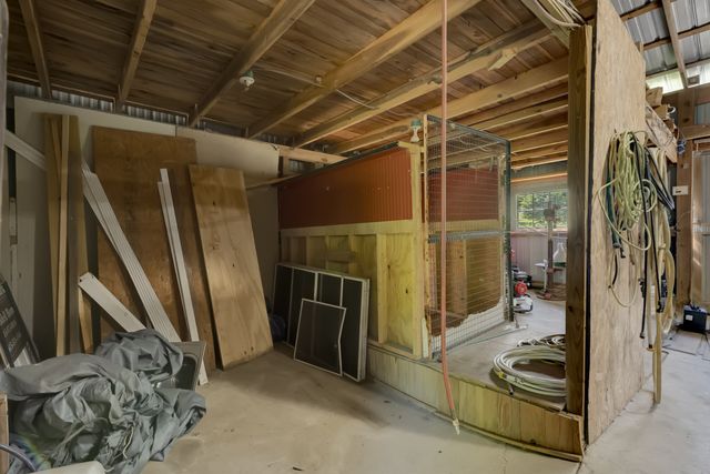 2740 Critz Ln, Thompsons Station, TN 37179