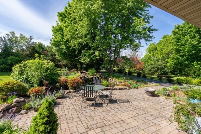 2740 Critz Ln, Thompsons Station, TN 37179