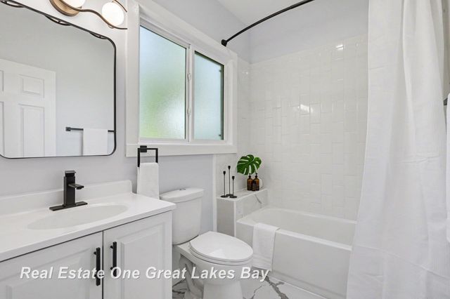 1127 Owen Street, Saginaw, MI 48601