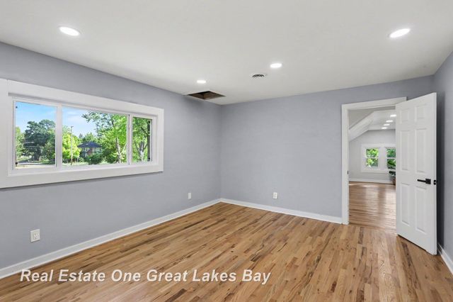 1127 Owen Street, Saginaw, MI 48601