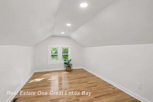 1127 Owen Street, Saginaw, MI 48601