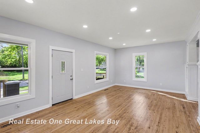 1127 Owen Street, Saginaw, MI 48601