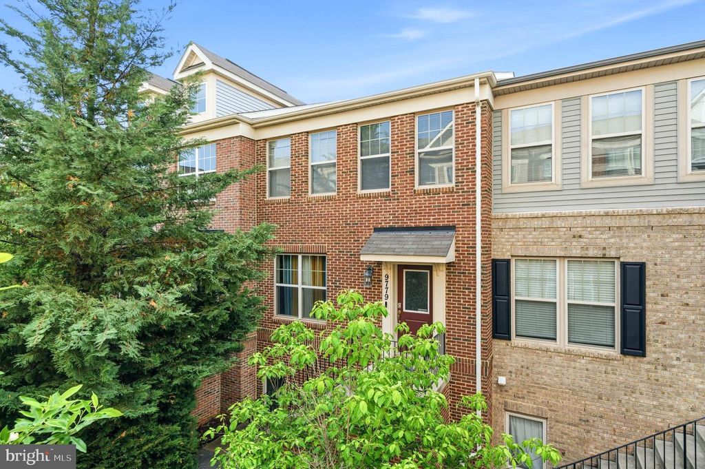 Image 1 of property listing at 9779 KILT, Waldorf, MD 20601