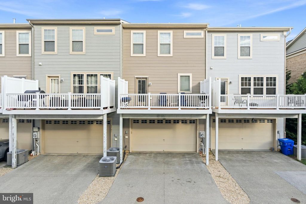 Image 23 of property listing at 9779 KILT, Waldorf, MD 20601