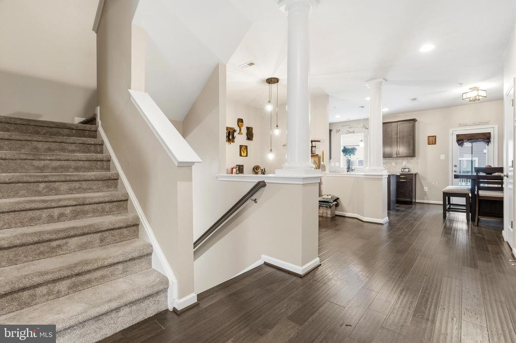 Image 7 of property listing at 9779 KILT, Waldorf, MD 20601