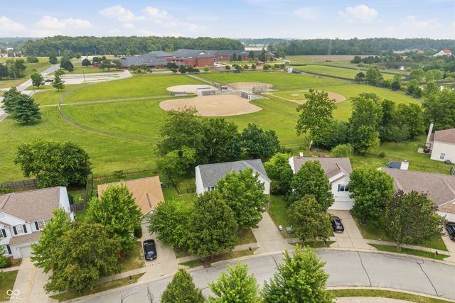 8522 Bravestone Way, Indianapolis, IN 46239