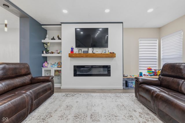 8522 Bravestone Way, Indianapolis, IN 46239