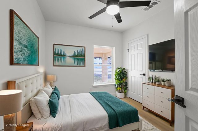 2916 Travis Avenue, Fort Worth, TX 76110