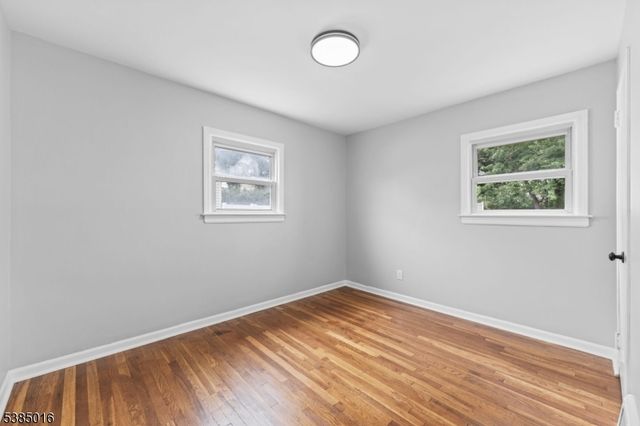 18 Farmingdale Ave, Bloomfield Twp., NJ 07003