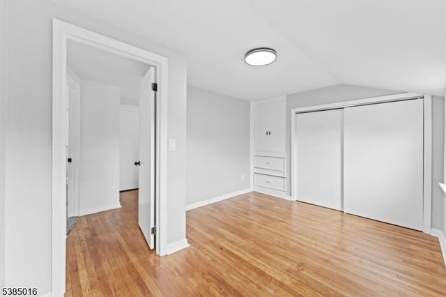 18 Farmingdale Ave, Bloomfield Twp., NJ 07003