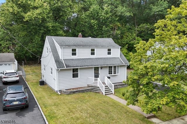 18 Farmingdale Ave, Bloomfield Twp., NJ 07003