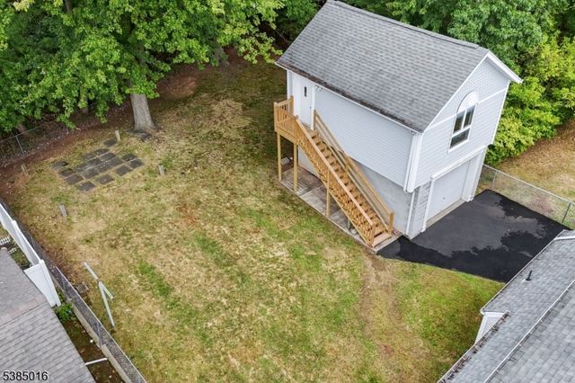 18 Farmingdale Ave, Bloomfield Twp., NJ 07003