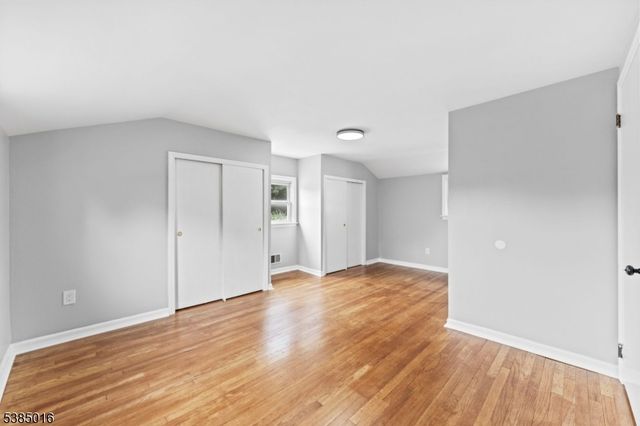 18 Farmingdale Ave, Bloomfield Twp., NJ 07003
