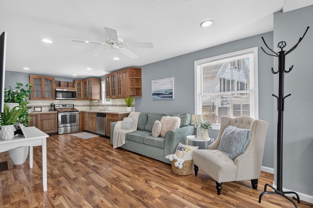 298 Ackerson Lake Drive, Jackson, MI 49201