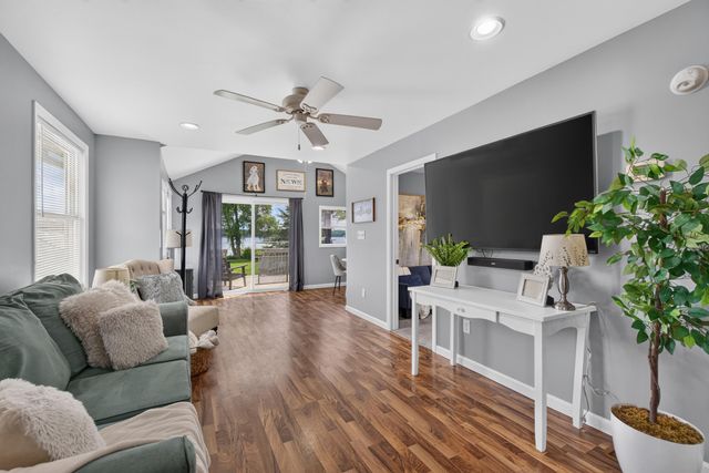 298 Ackerson Lake Drive, Jackson, MI 49201