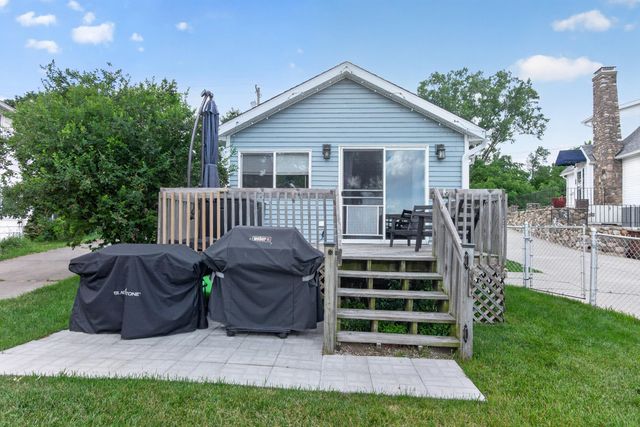 298 Ackerson Lake Drive, Jackson, MI 49201