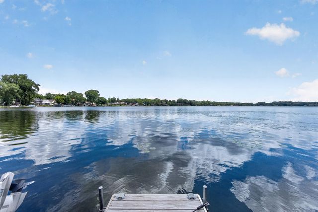 298 Ackerson Lake Drive, Jackson, MI 49201