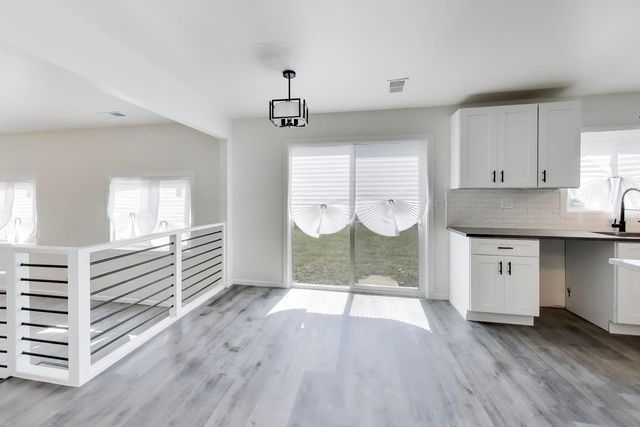 142 W 156TH Place, Harvey, IL 60426