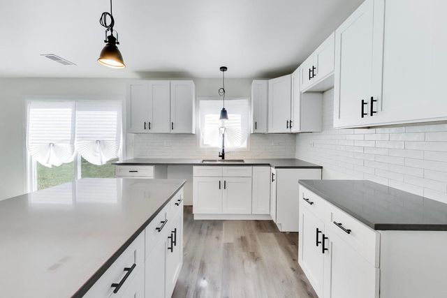 142 W 156TH Place, Harvey, IL 60426