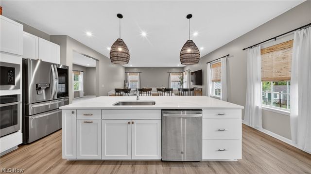 35524 Crystal Creek Court, Grafton, OH 44044