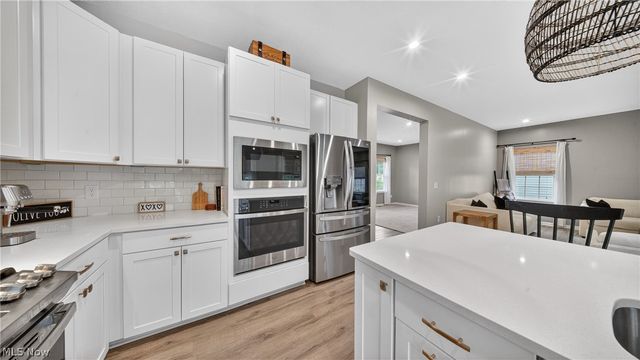 35524 Crystal Creek Court, Grafton, OH 44044