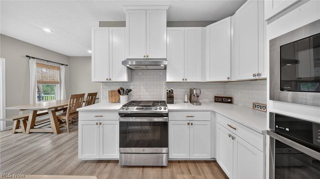 35524 Crystal Creek Court, Grafton, OH 44044