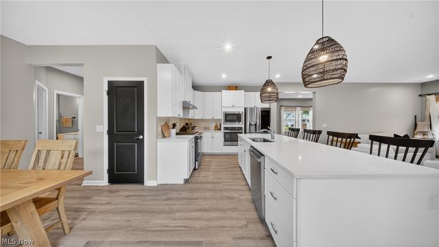 35524 Crystal Creek Court, Grafton, OH 44044