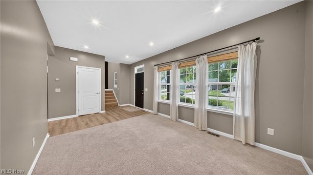 35524 Crystal Creek Court, Grafton, OH 44044