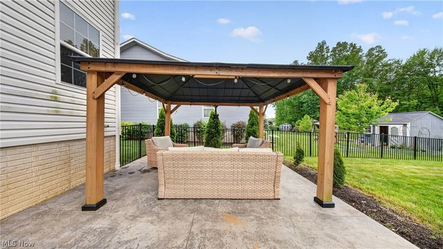 35524 Crystal Creek Court, Grafton, OH 44044