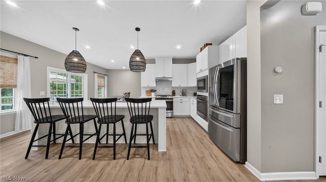 35524 Crystal Creek Court, Grafton, OH 44044