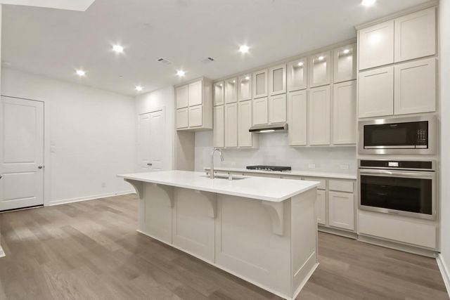 333 Fields Lane, Montgomery, TX 77316