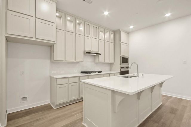 333 Fields Lane, Montgomery, TX 77316