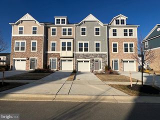10999 BARNARD PL, White Plains, MD 20695