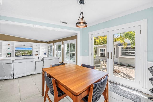 126 30TH AVENUE N, St Petersburg, FL 33704