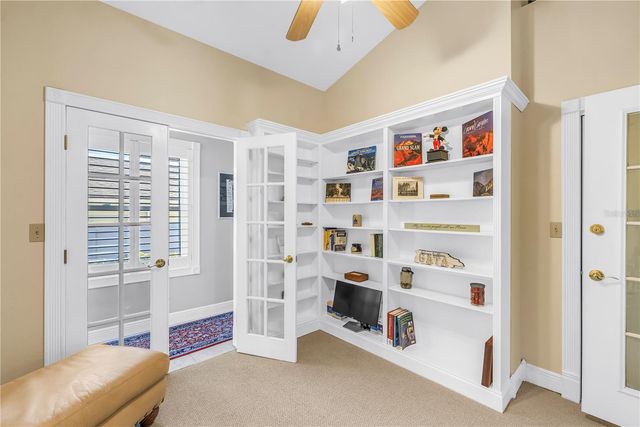 126 30TH AVENUE N, St Petersburg, FL 33704