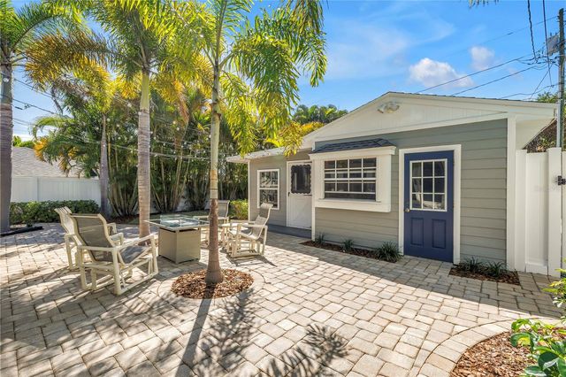 126 30TH AVENUE N, St Petersburg, FL 33704