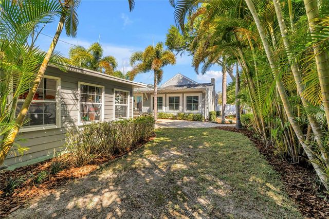 126 30TH AVENUE N, St Petersburg, FL 33704