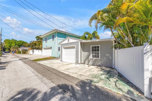 126 30TH AVENUE N, St Petersburg, FL 33704