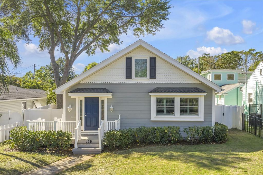 Image 1 of property listing at 126 30TH AVENUE N, St Petersburg, FL 33704