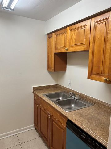 14308 HANGING MOSS CIRCLE 102, Tampa, FL 33613