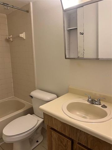 14308 HANGING MOSS CIRCLE 102, Tampa, FL 33613