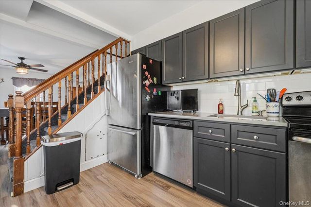 42 Haven Lane, Levittown, NY 11756