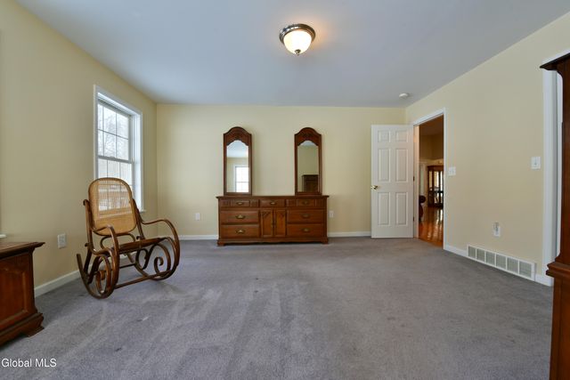 13 Rosemary Drive, North Greenbush, NY 12180