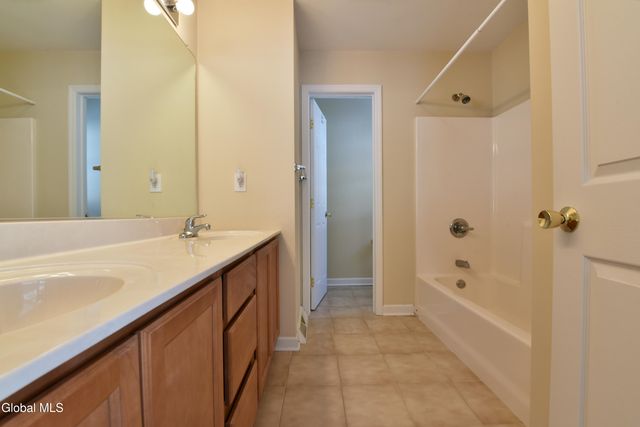 13 Rosemary Drive, North Greenbush, NY 12180