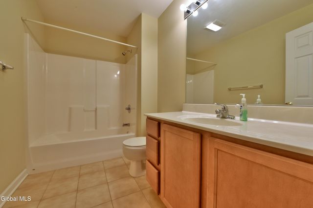 13 Rosemary Drive, North Greenbush, NY 12180