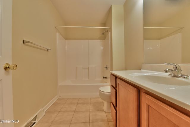 13 Rosemary Drive, North Greenbush, NY 12180