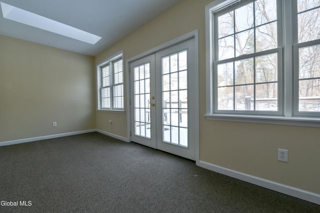 13 Rosemary Drive, North Greenbush, NY 12180